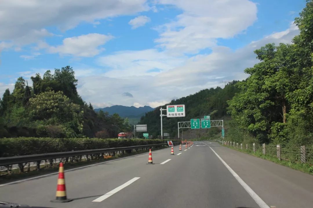 一线故事南川工区见闻行路难