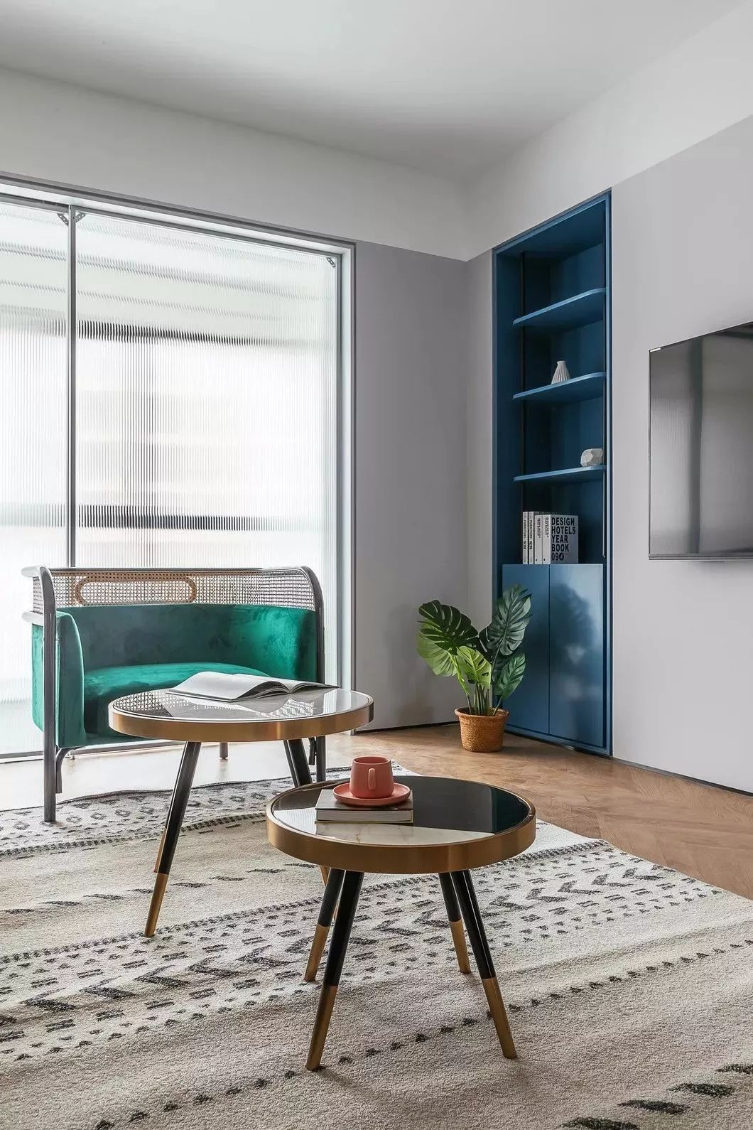 自由浪漫特质的极简北欧风格房主是个追求质感和自由的独立女性