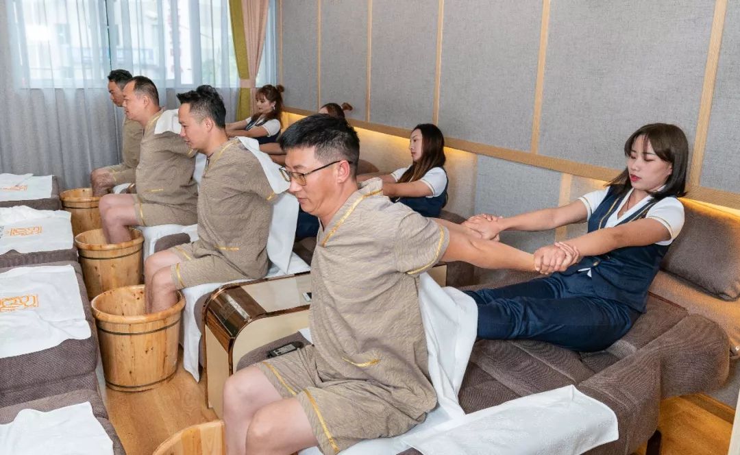 59元抢购原价139元匠心足道足疗套餐足道影院简餐