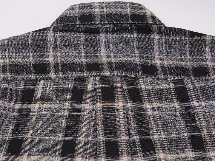 后背的工字褶能增加活动余量,穿着后更加自如,舒适.