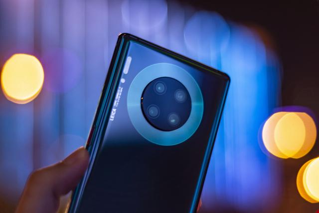 原创华为mate30将全面采用三星屏幕取消京东方的供应理由有2点