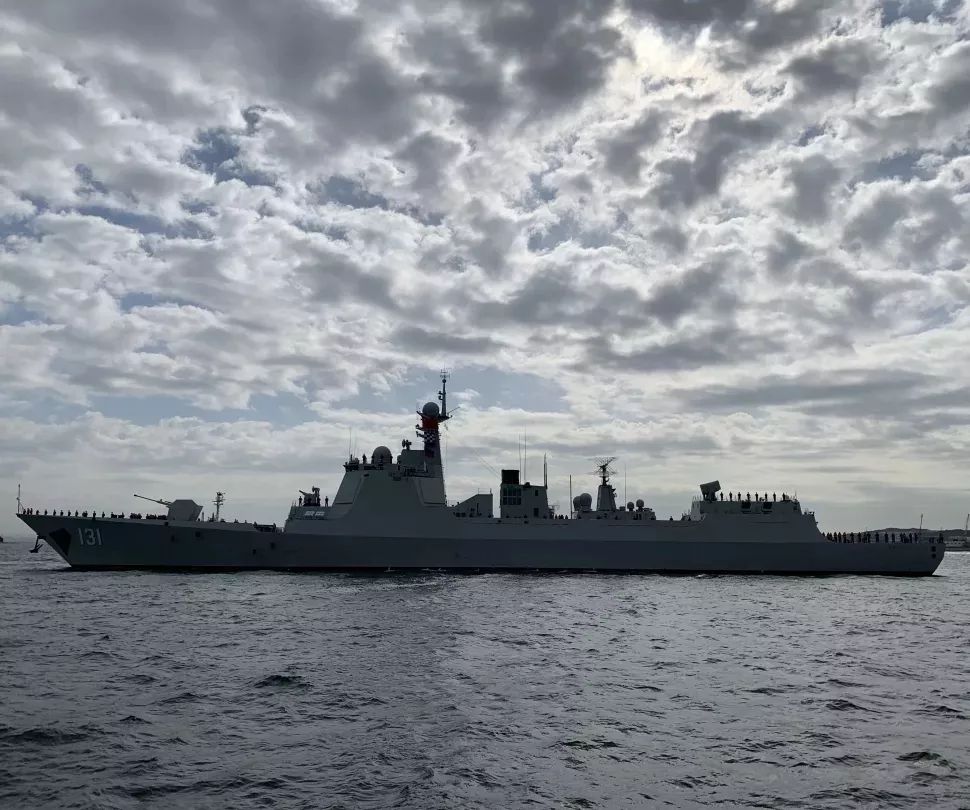 乘风破浪太原舰意气风发正当时