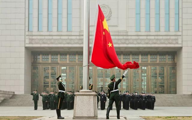 人民公安护卫着共和国走过的每一步,为捍卫政治安全,维护社会安定