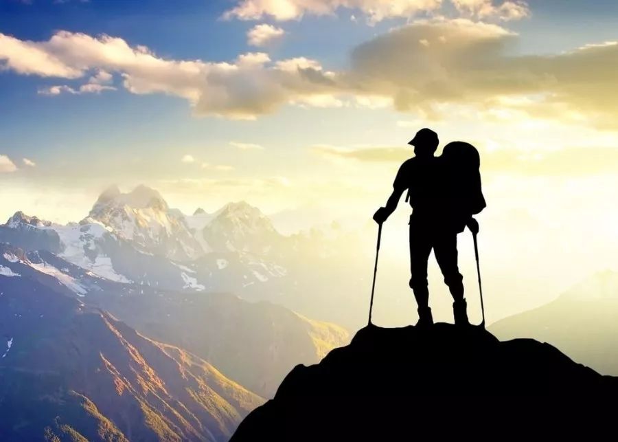 人生勇往巅峰做财富攀登者