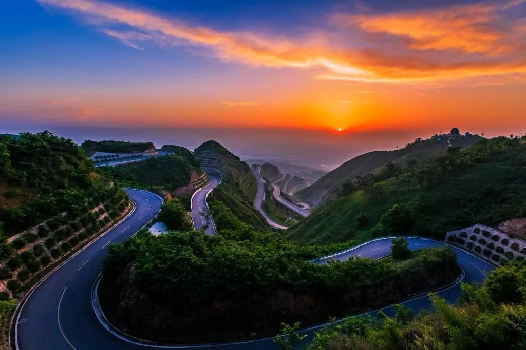 注意108国道临潼收费站正在拆除预计11月15日全部恢复路面