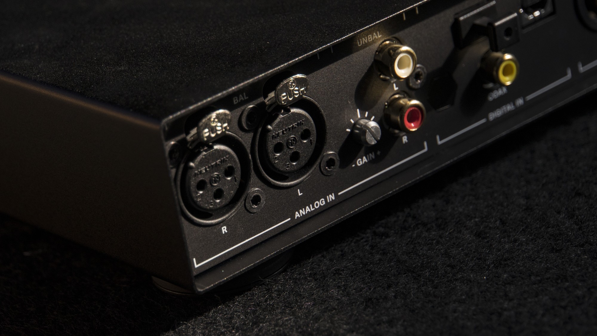 耳放选同厂比较稳sennheiser森海赛尔hdv820解码耳放一体机