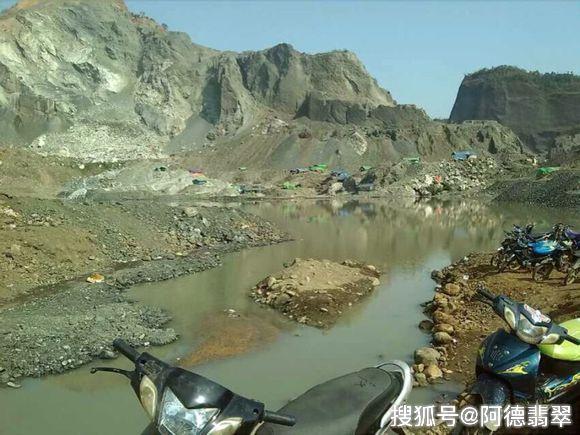 带你了解缅甸翡翠原石场口的特点与它的地理位置