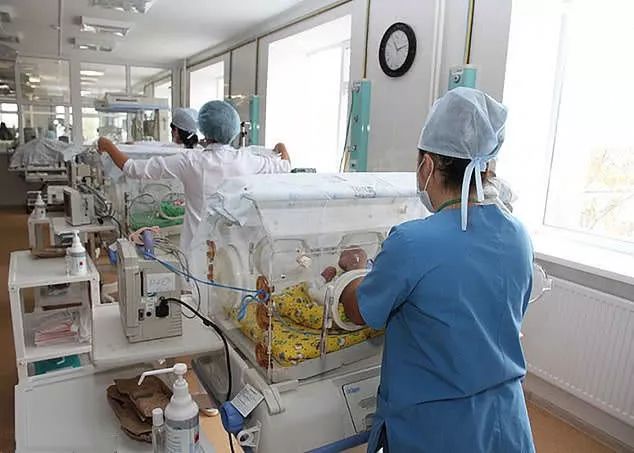 心痛!医生懒改证明,将新生儿扔太平间活活冻死