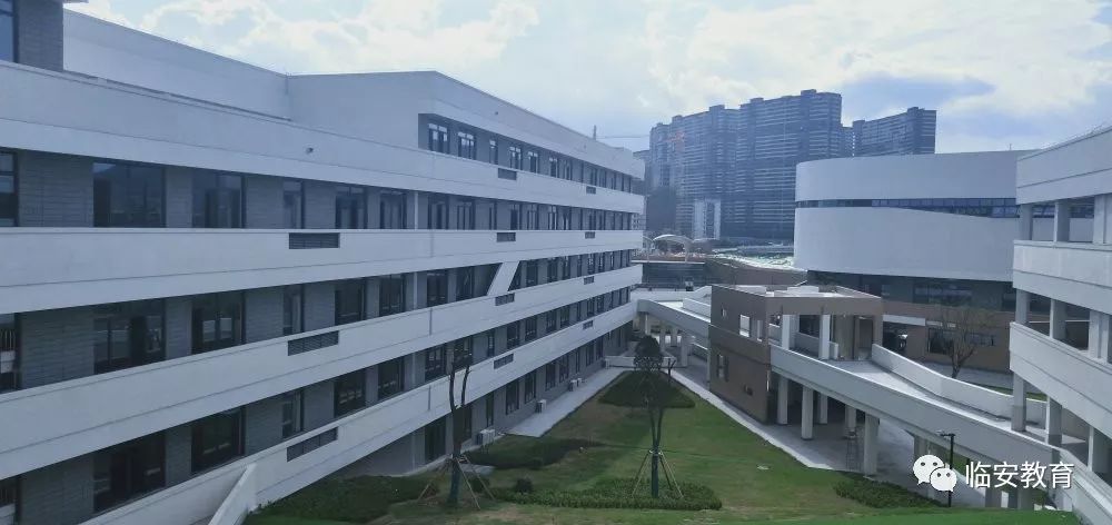 航模海模室……临安这所小学惊艳亮相,打造设施功能一流的学校_西林
