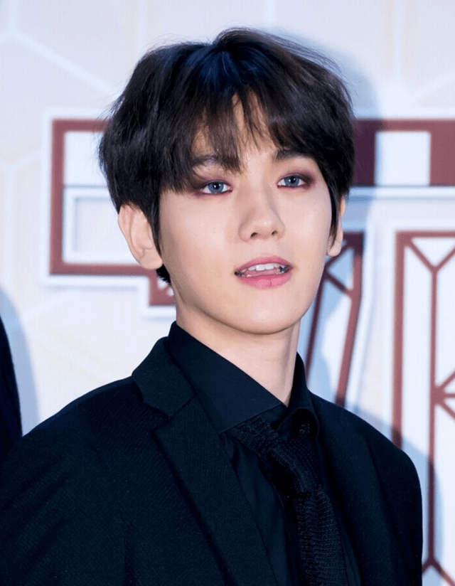 男星化眼妆"娘炮"? 王一博的眼妆明明man爆了