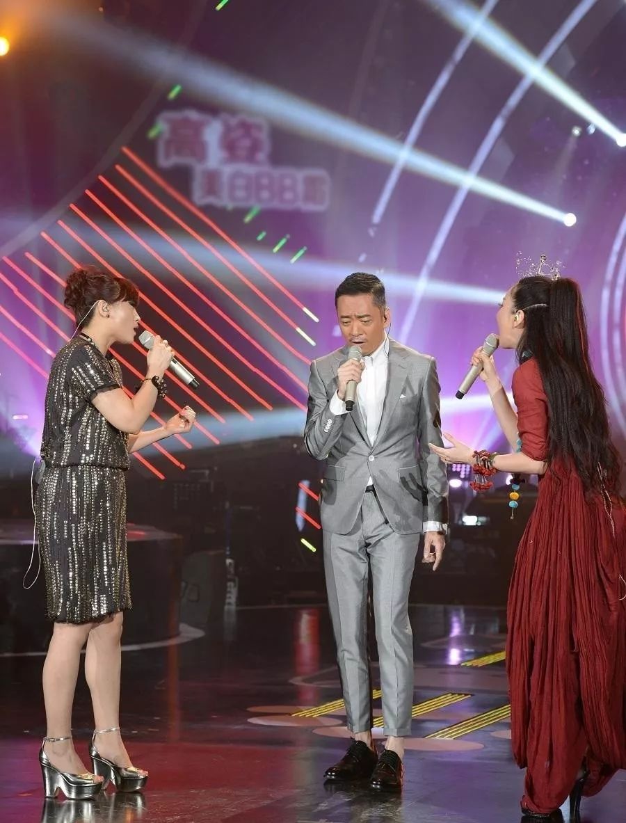 天籁男声麦子杰在生活中感悟音乐丨时尚主编麦璇家人是彼此最坚实的