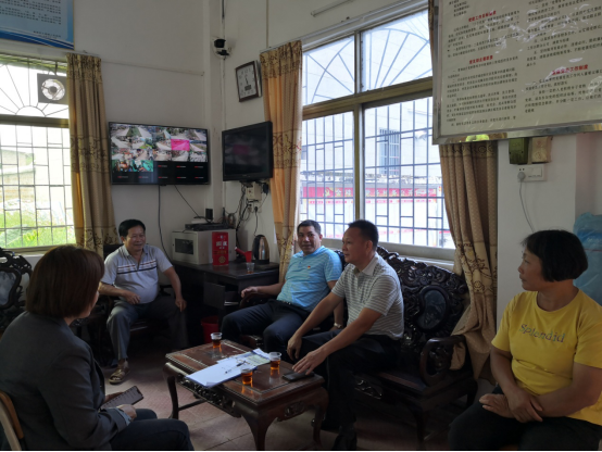 区领导邓锐明到大湾镇开展遍访活动