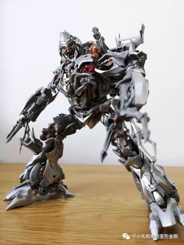 评玩具子小天甜菜测评变形金刚mpm08威震天迄今为止出过的最好的电影