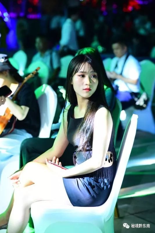 影视眼镜之恋系列微电影贵州飞鸿影视全力打造梵梵眼镜冠名腾讯优酷