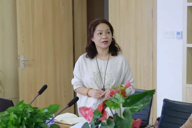 第一实小基地举行2019学年见习教师规范化培训开班仪式_方晓红