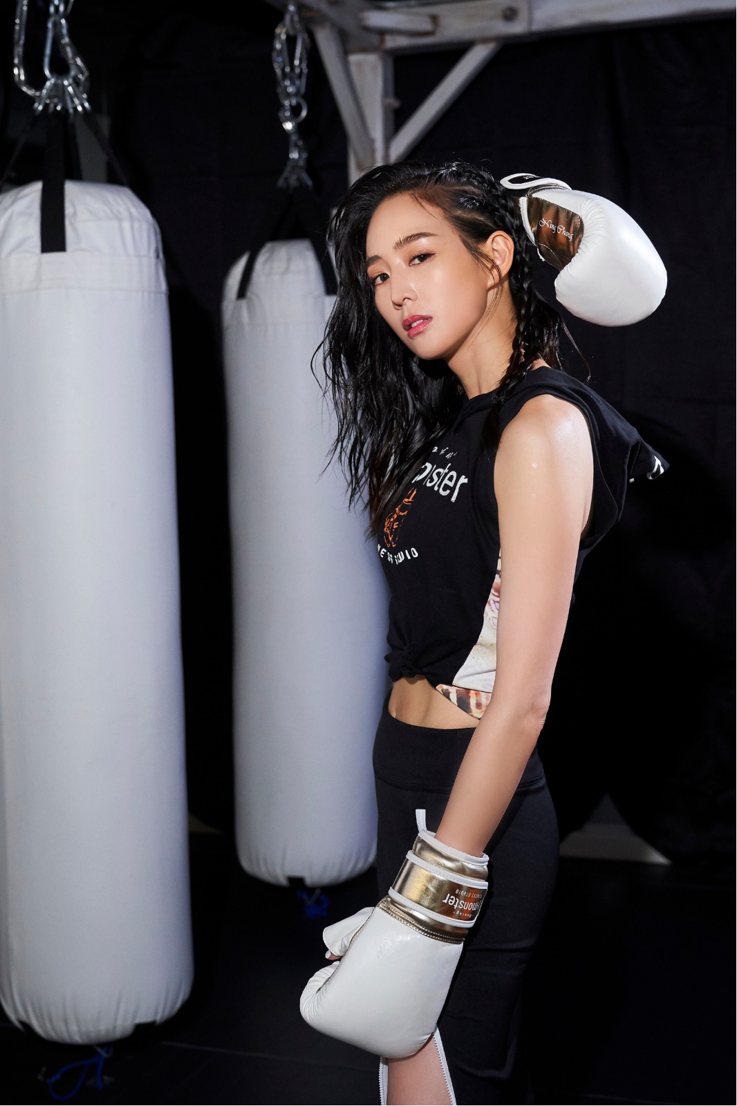 张钧甯拳击脏辫个性酷飒 活力性感气场全开_运动