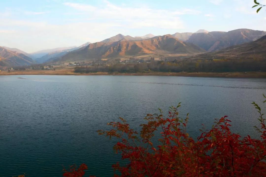 云谷川的绚丽秋色