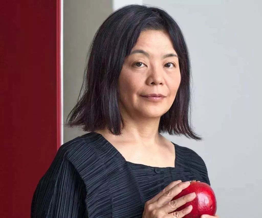 读多和田叶子是今年才有的事,毕竟之前最喜欢的日本女作家还是小川