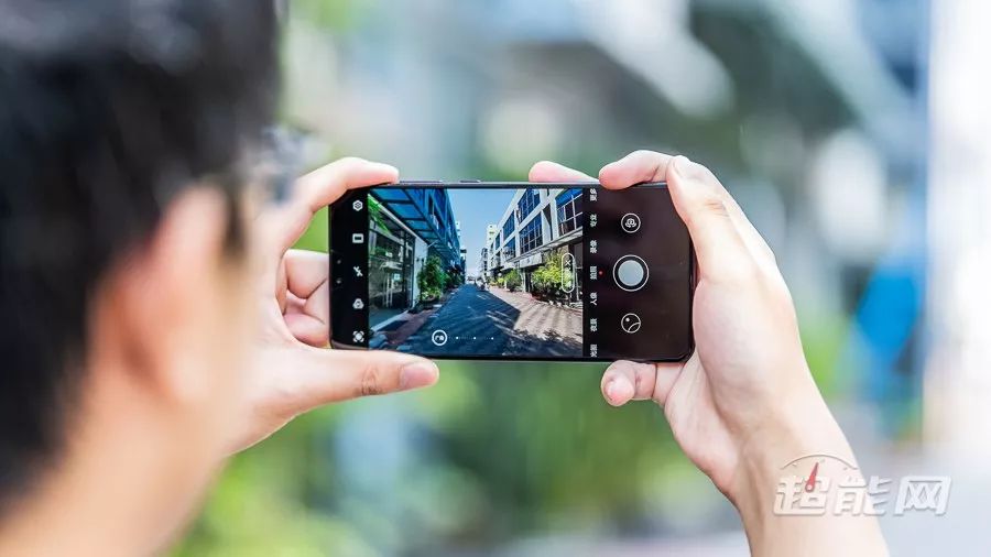 华为mate30手机上手体验相机足够优秀惊喜也有但不够旗舰