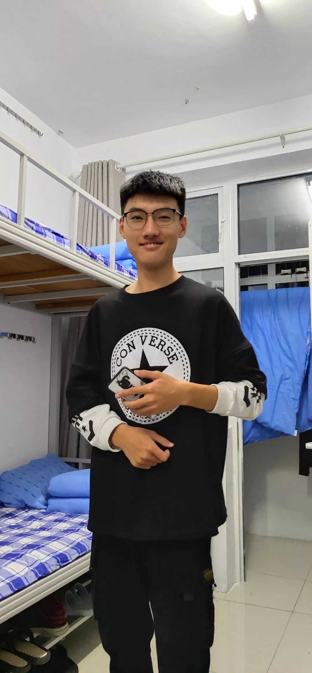 于泽文学院:数科院2019级一班身高:187产地:山东东营广饶个人描述:血