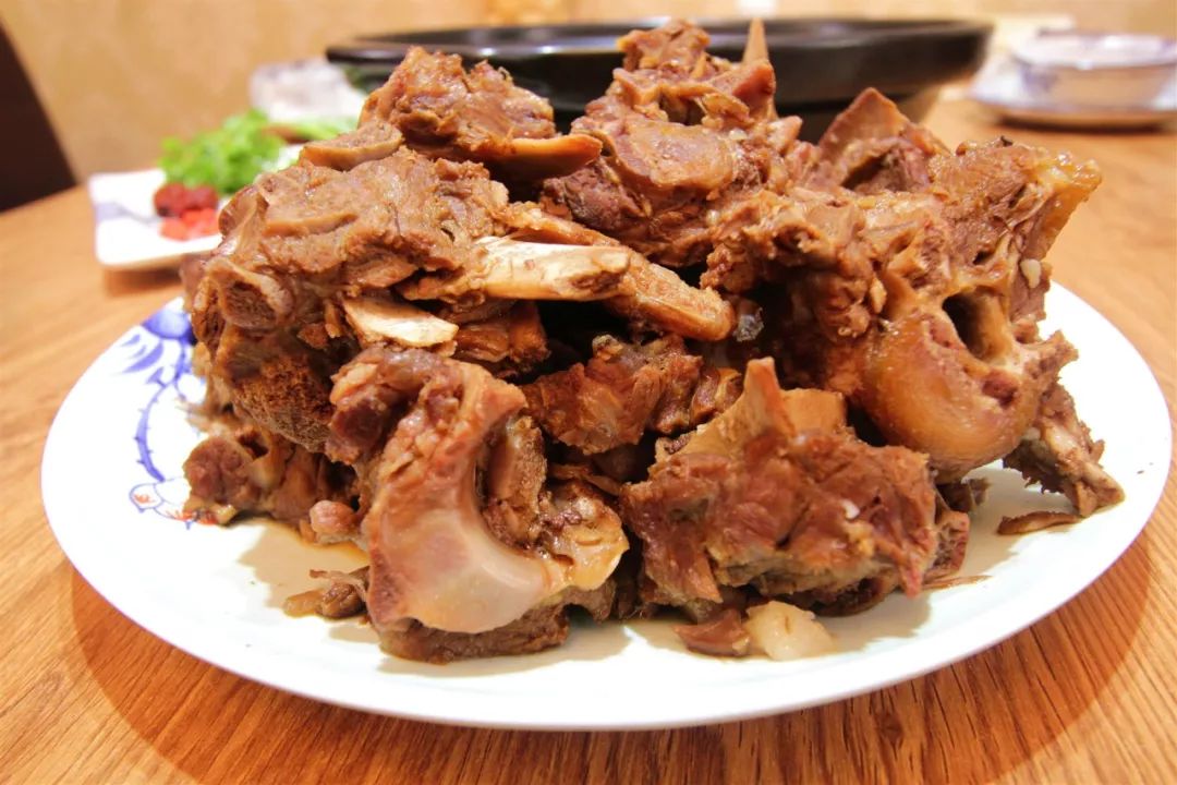 人支付)块大肉足羊蝎子满满一大盘羊蝎子足足三斤重真真正正的块大肉