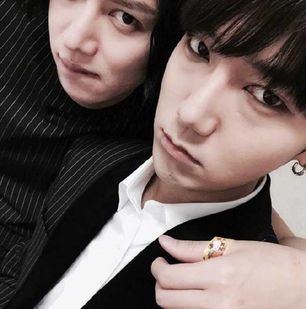 都对他有很高的评价就好像李秀满说的那样:只要金希澈不犯法,一切都好