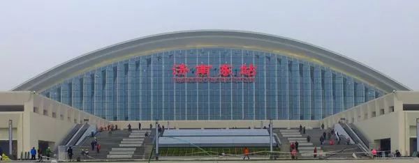 济南高铁站招聘高铁餐吧员 月薪5k