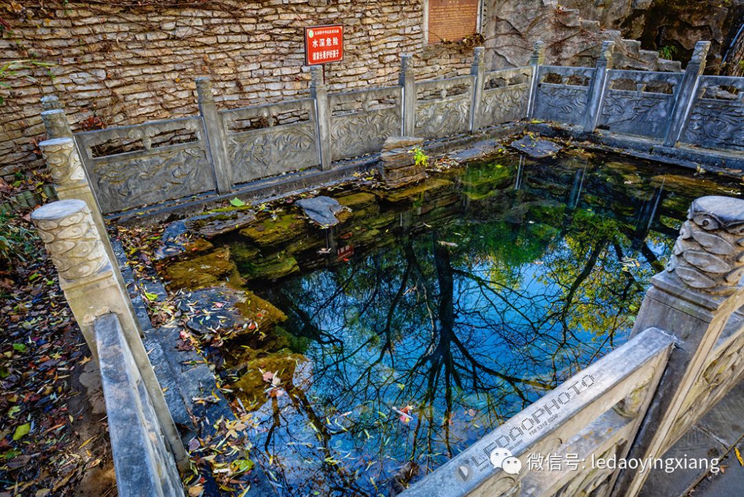 济南新七十二名泉图赏之缎华泉及九顶塔景区