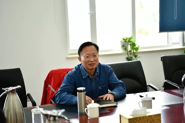 今日聚焦西北石油局有限公司监事纪委书记王保生到采油三厂调研