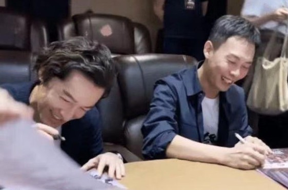 张译被粉丝问到,胡歌的吻等于什么时,他的回答笑喷网友!