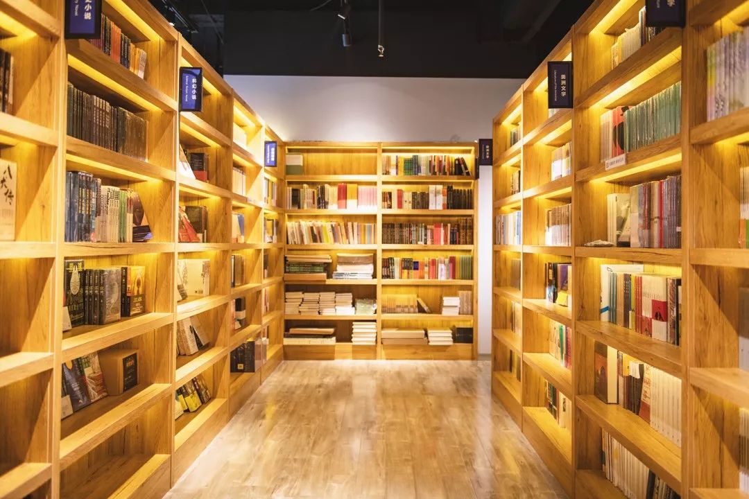 羡慕川大学生看绝版书追大明星这家格调书店就在校门口