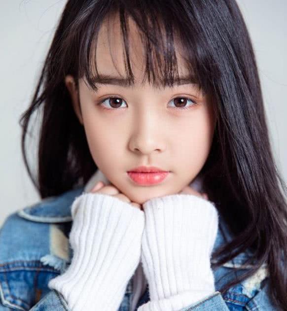 第一位:樊雨洁此外,电影中也出演了很多的艺人,一共有54位演员,而最让