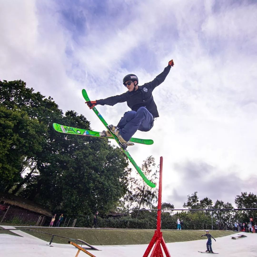 临阵磨枪迎雪季双板自由式十月课程