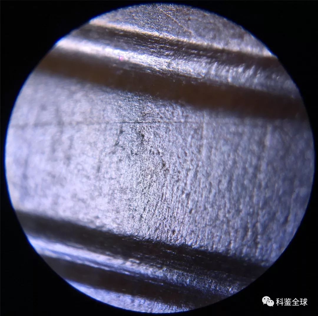 古玉器《痕迹鉴定学》之玉婵工痕微观痕迹赏析_解玉砂