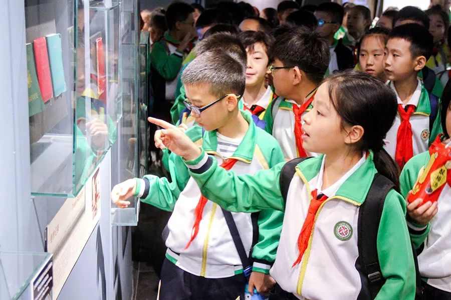 完全人格首在体育丨天津河西区名都小学名都小学来我馆进行课外活动