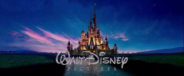 迪士尼的logo《睡美人》中的城堡《圣斗士星矢》 冥界篇中, 潘多拉所