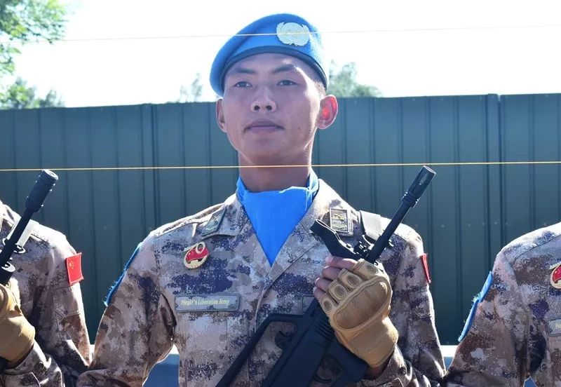 23岁5年军龄2次阅兵,看江阳小伙"荒漠迷彩"如何炼成!_黄鑫