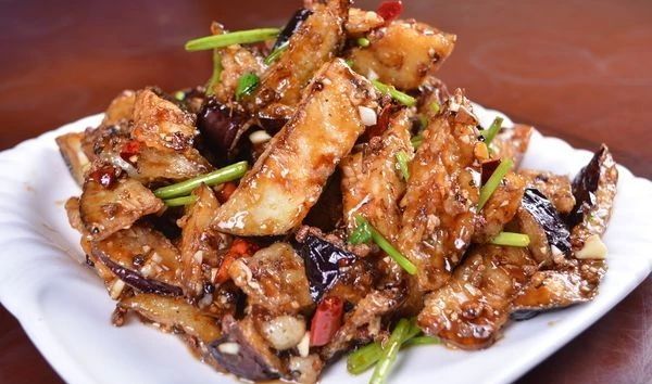 据说这是巴彦浩特最好吃的烤鱼店安排文末有福利