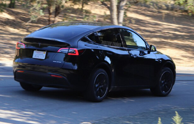 特斯拉model y预计明年年初上市,定位轿跑suv可选7座座椅