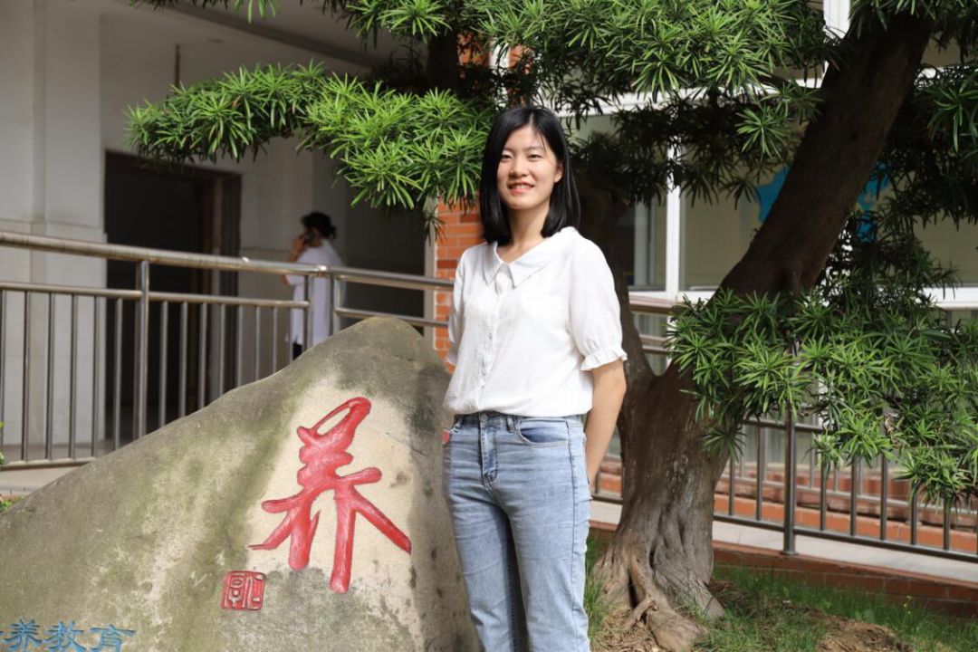 东外故事曾宪春倾尽丹心育桃李奉献韶华铸师魂