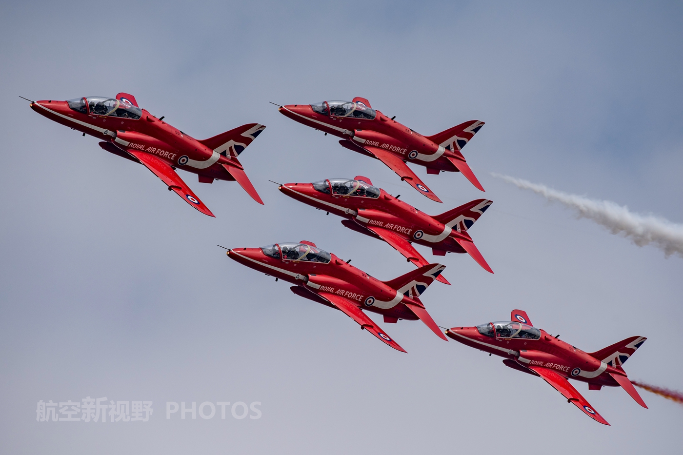 英国皇家空军的脸面红箭飞行表演队组图曾被国人追捧的小龙虾