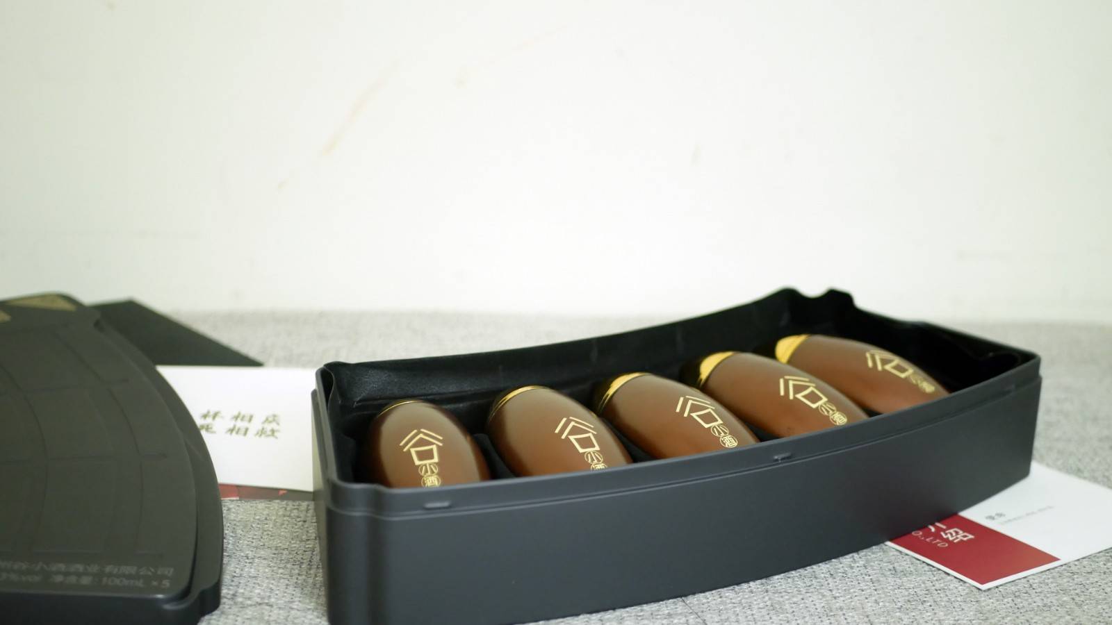 试喝小米有品弹夹酒,来来来喝了这杯还有三杯