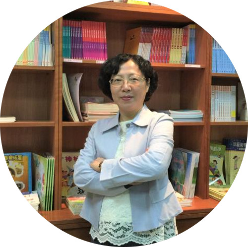 企画与编审 (1990~至今)英科技大学幼保系产学合作计划课程讲师文慧