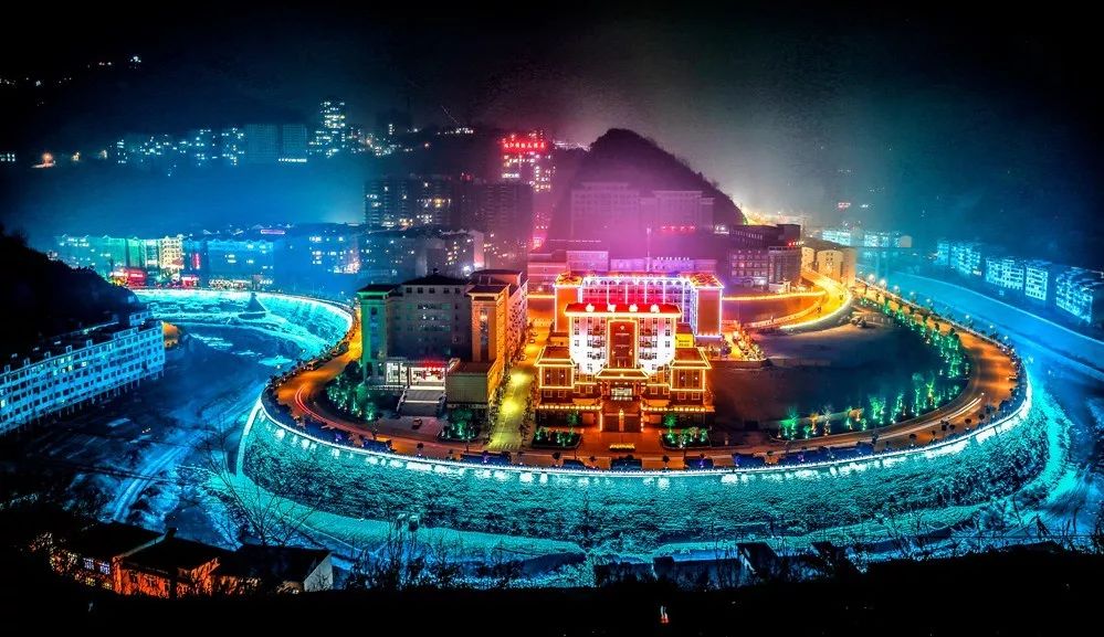 白河,你怎么这么好看!