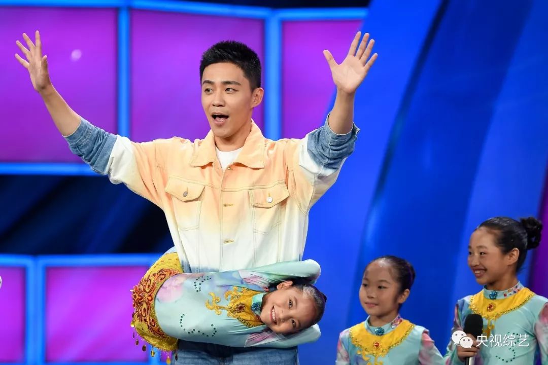 小不点大能耐5位小姑娘展现杂技绝活惊艳全场