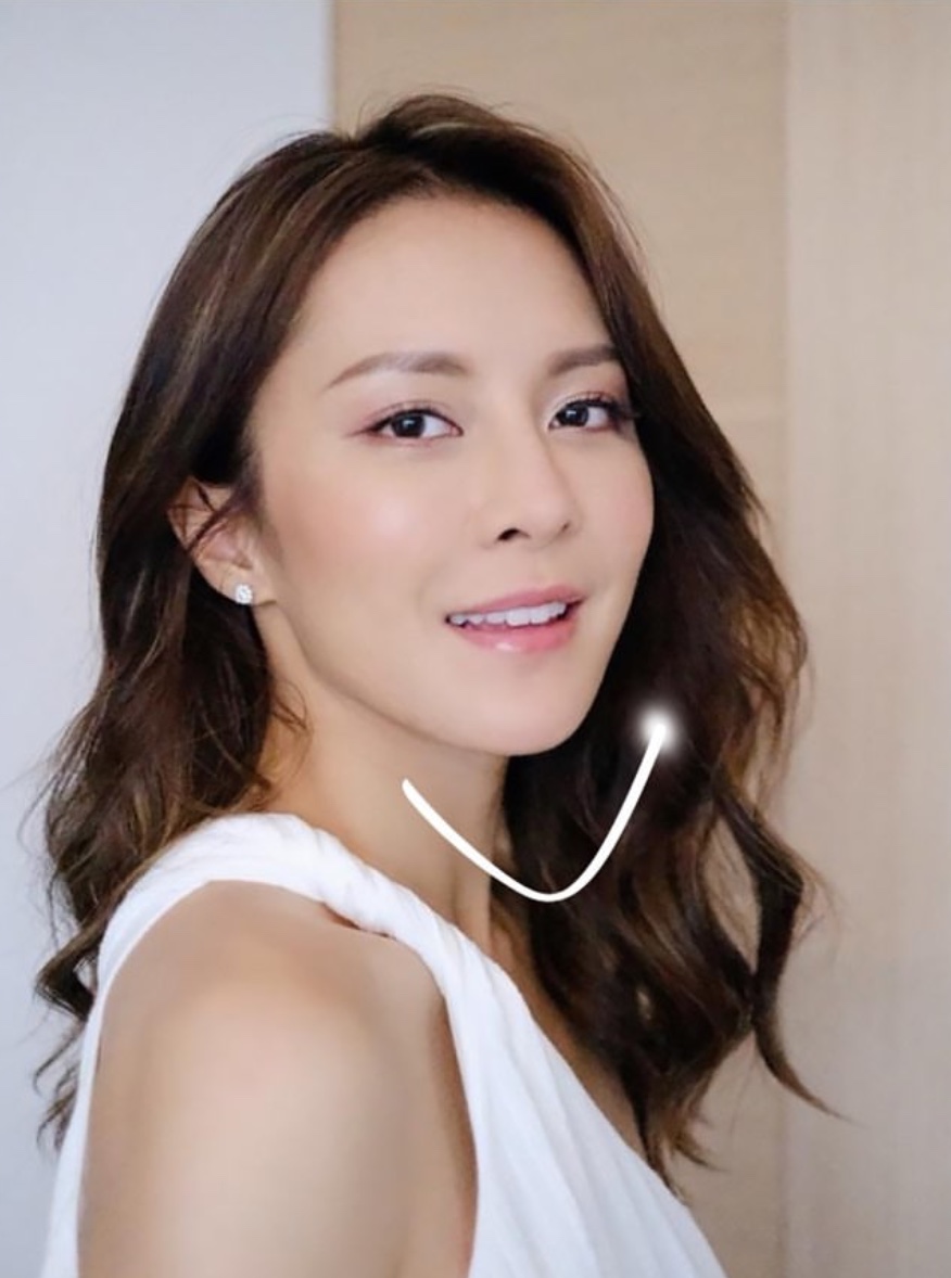 罗仲谦出席tvb新剧木棘证人开镜仪式现场亲证杨怡并未怀孕