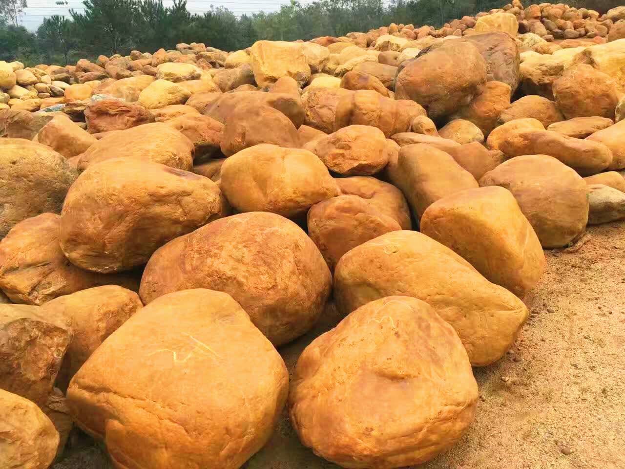 原创地铁施工人员在济南黄河古道捡到一块石头专家说难得宝贝