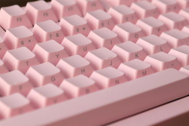 刚中有柔,leopold全新粉色主题机械键盘fc980m tina