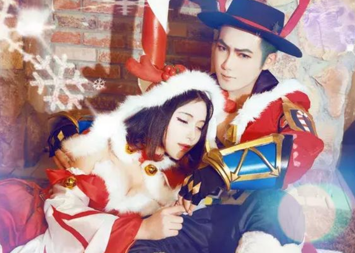 王者荣耀吕布貂蝉同框cos,演绎甜美圣诞恋歌