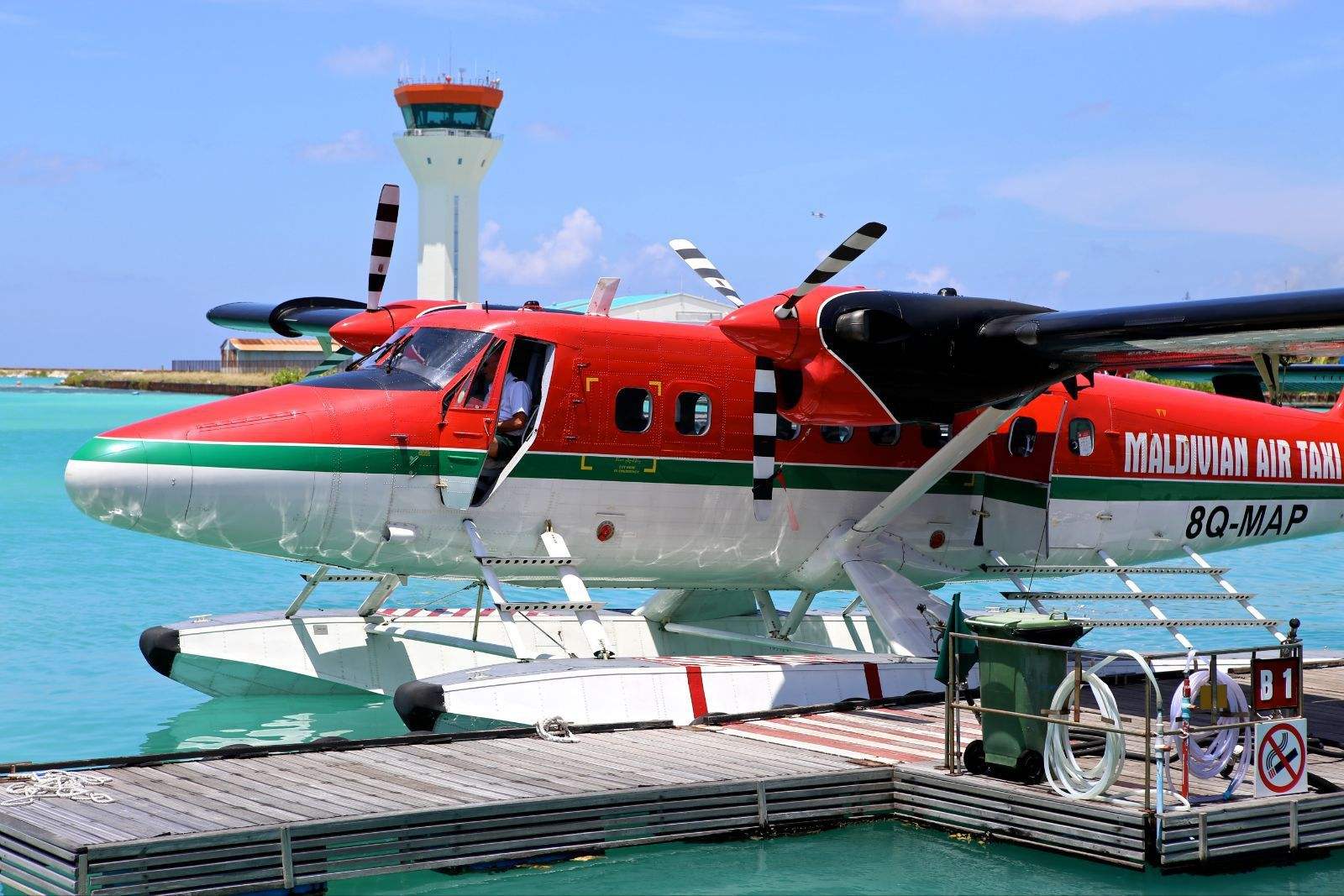 马尔代夫特色水上飞机介绍注意事项说明